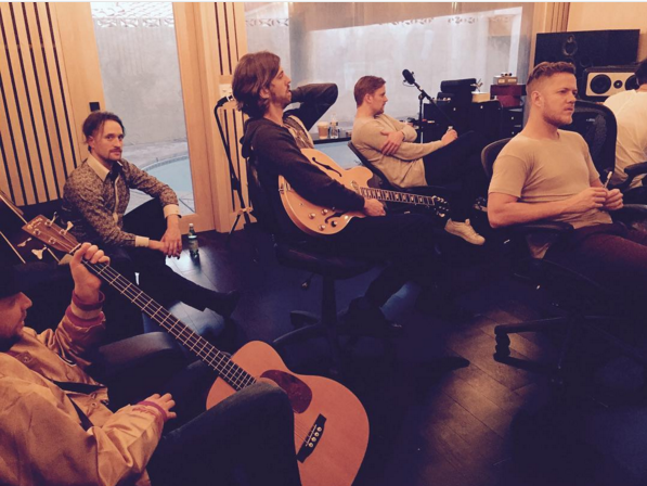 GQ Ofiste Ne Dinliyor? Favori 10 Rock Şarkımız