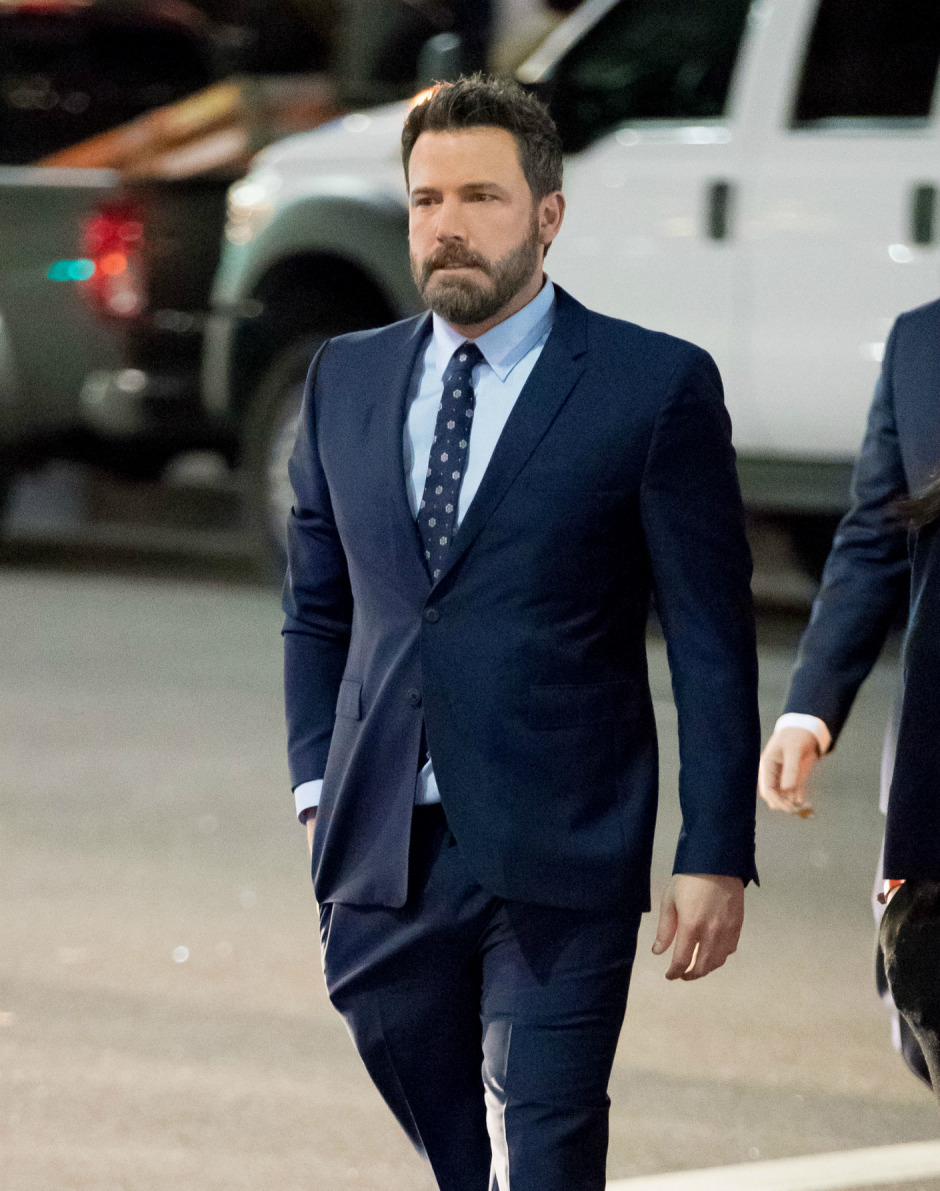 Sakallı mı sakalsız mı?