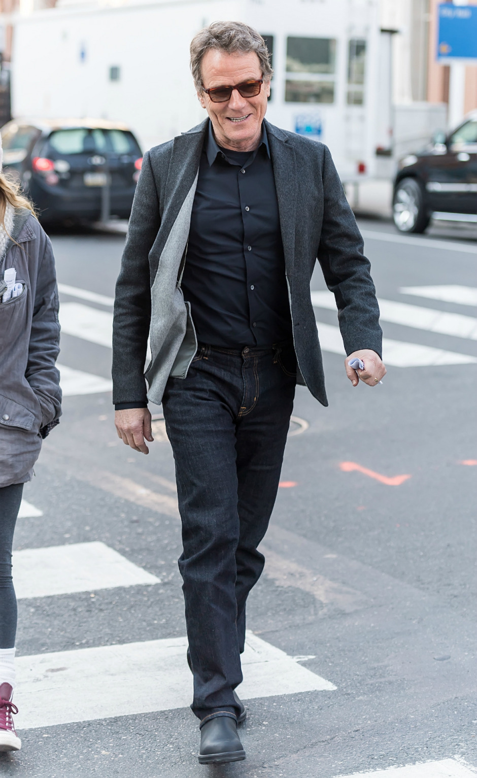 Sakallı mı sakalsız mı?