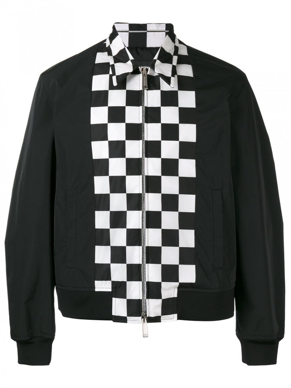 Trend Alarmı: Baskılı Bomber Ceket