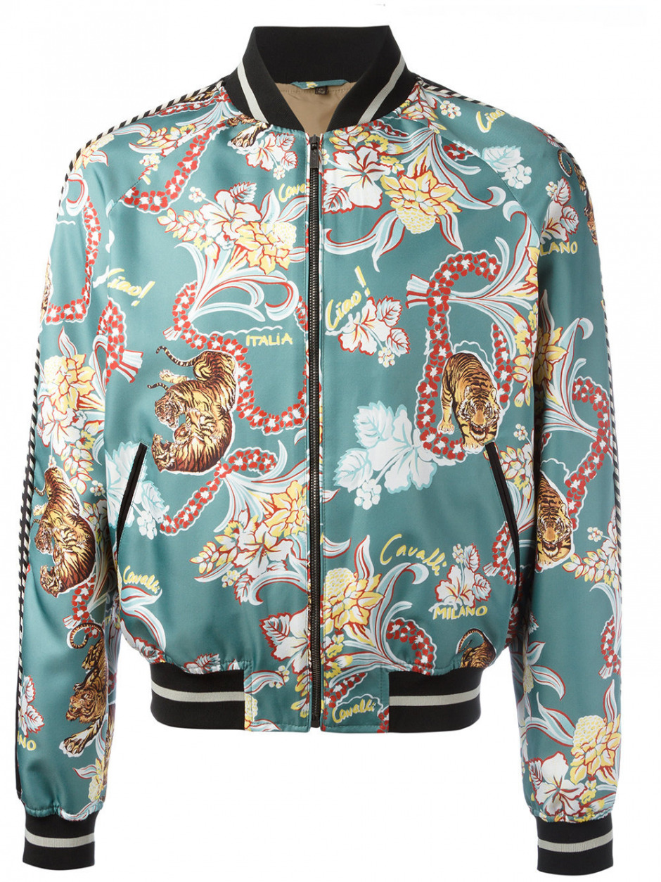 Trend Alarmı: Baskılı Bomber Ceket