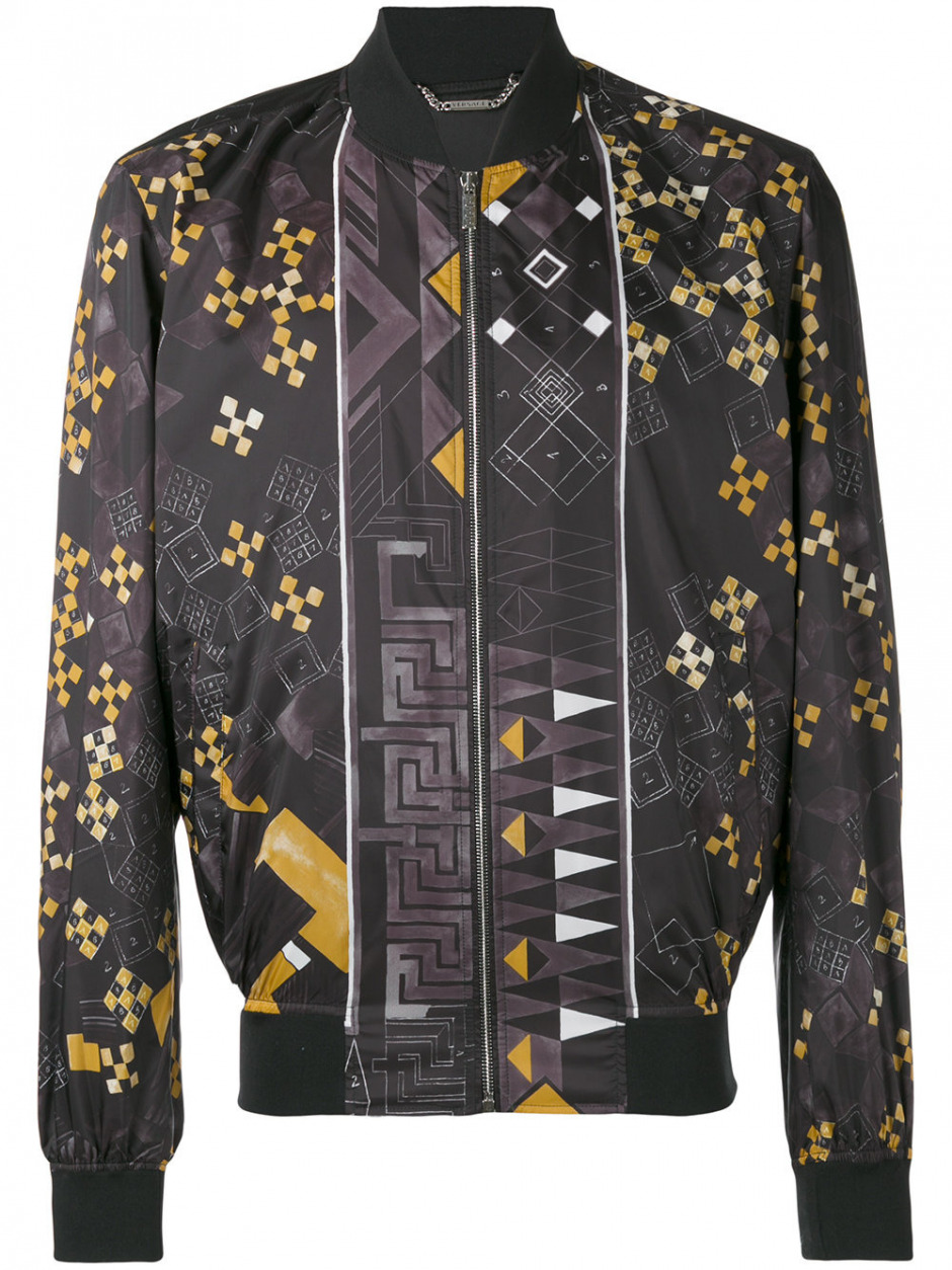 Trend Alarmı: Baskılı Bomber Ceket