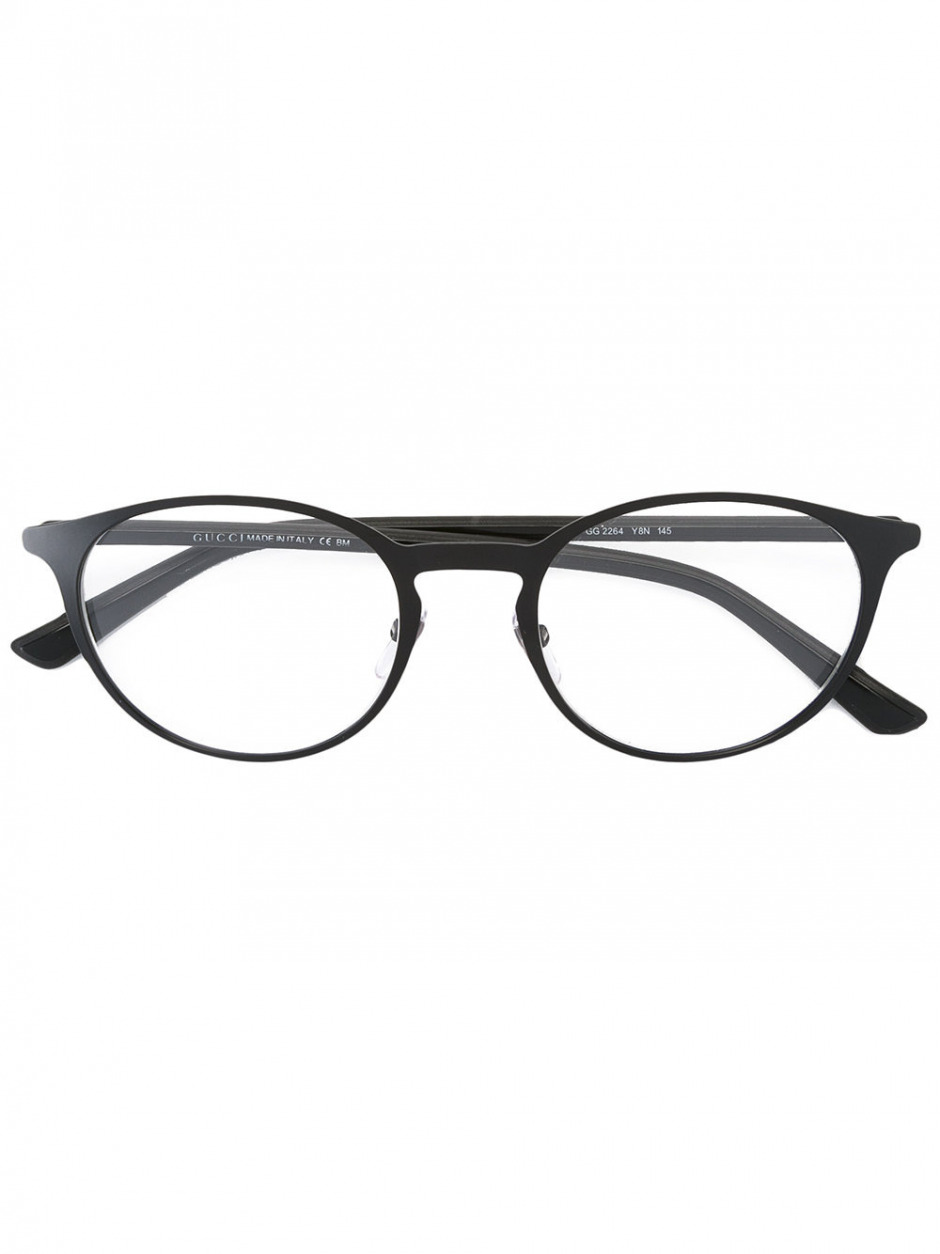 Numaralı Gözlükler Yuvarlandı