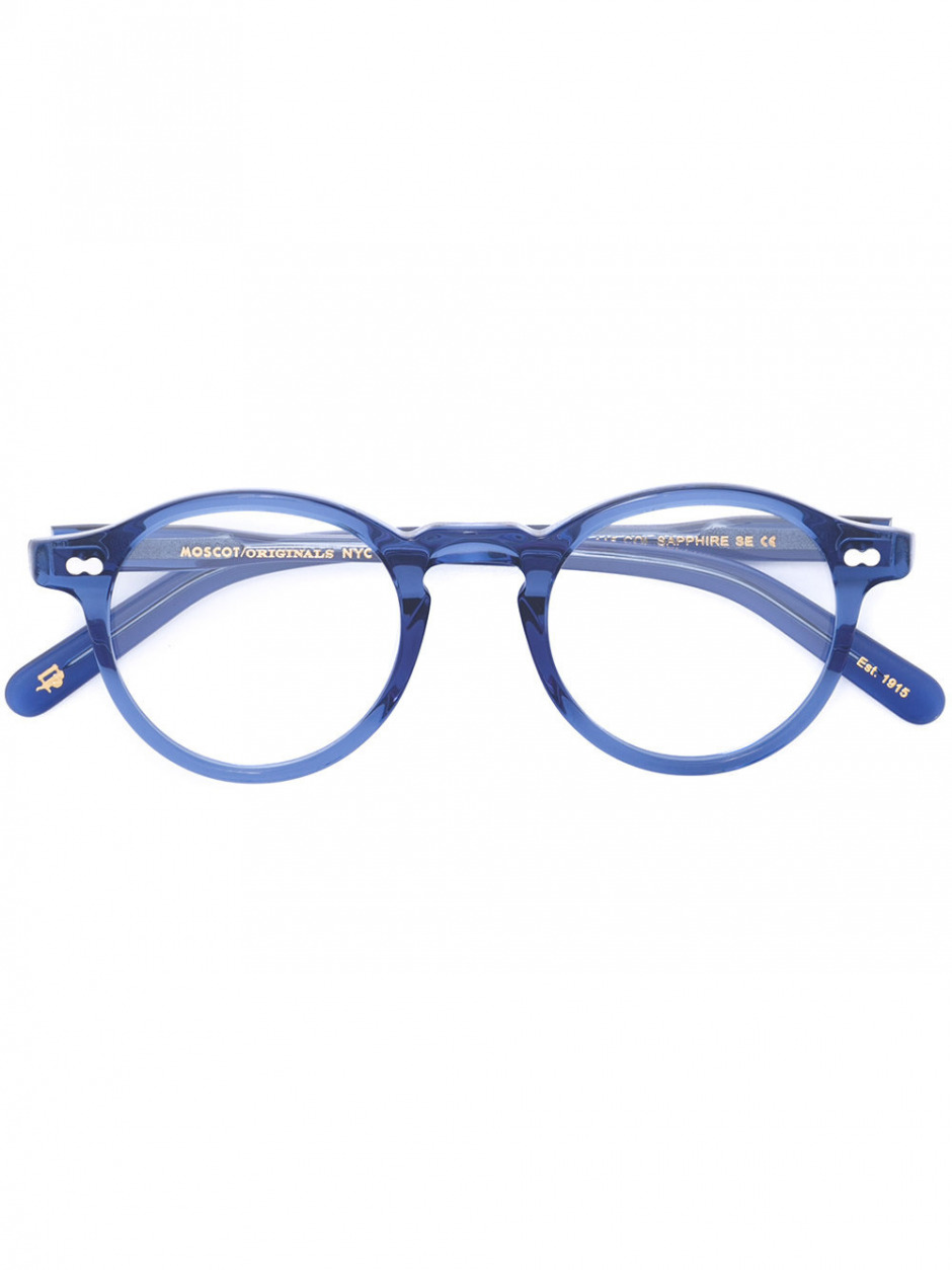 Numaralı Gözlükler Yuvarlandı