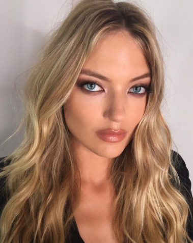 Mercek Altında: Martha Hunt