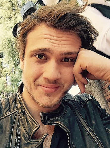 Dünden Bugüne Saçlarıyla: Aras Bulut İynemli