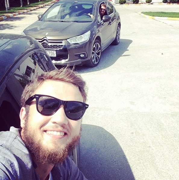 Dünden Bugüne Saçlarıyla: Aras Bulut İynemli