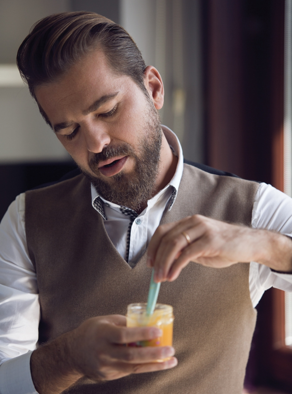 Dünden Bugüne Saçlarıyla: Engin Altan Düzyatan