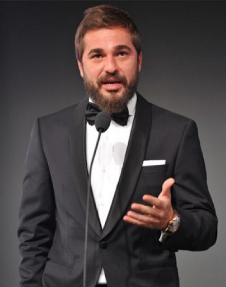 Dünden Bugüne Saçlarıyla: Engin Altan Düzyatan