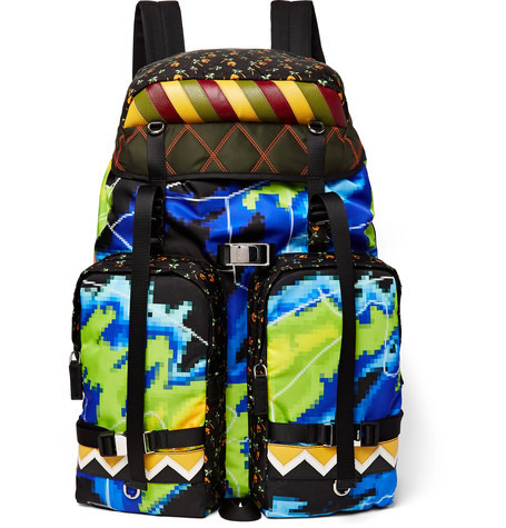 Sezonun En Favori 30 Sırt Çantası