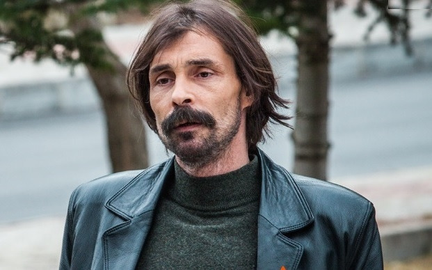 Dünden Bugüne Saçlarıyla: Erdal Beşikçioğlu