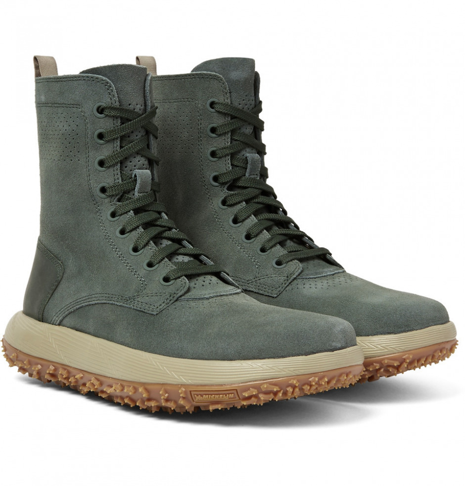 Justin Theroux'un Rock'n'Roll Şıklığını Yakala