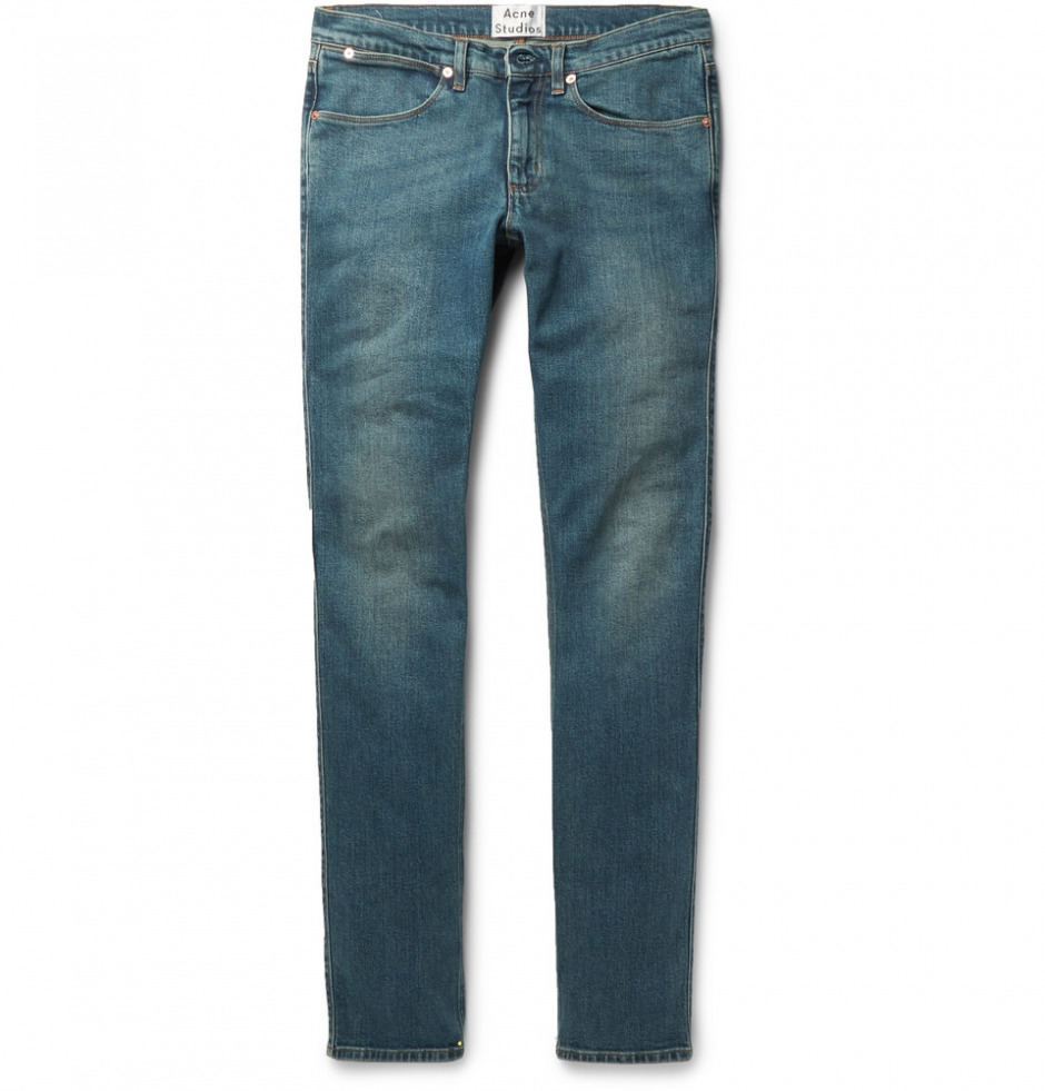 Ev Partisine Nasıl Giyinilir?