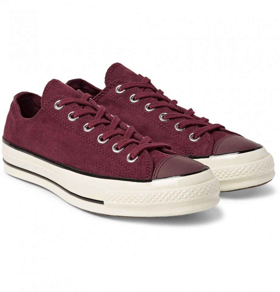 Ev Partisine Nasıl Giyinilir?