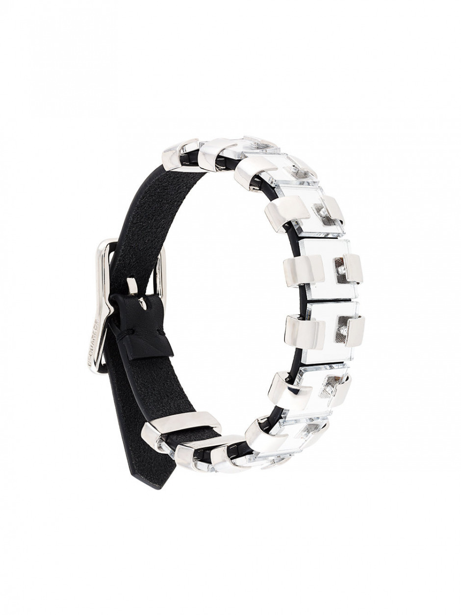 Trend Alarmı: Dev Aksesuarlar