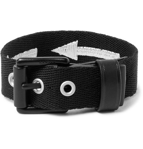 Trend Alarmı: Dev Aksesuarlar