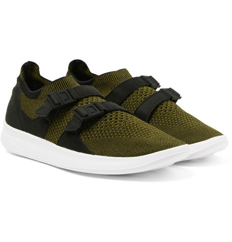 Renk Kodu: Zeytin Yeşili