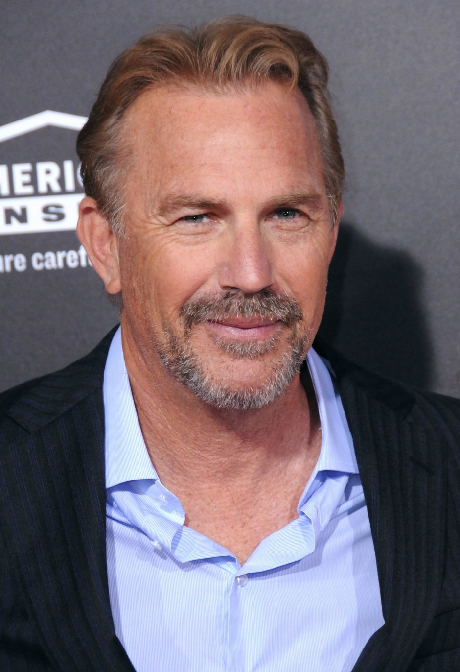 Gri Saç Karizmatiktir