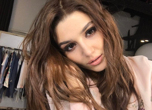 Mercek Altında: Hande Erçel