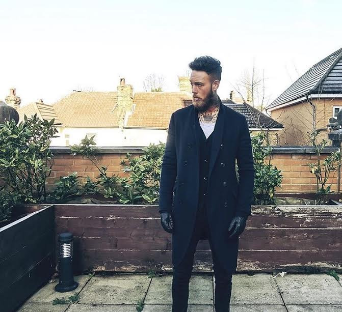 Stili Yakala: Billy Huxley