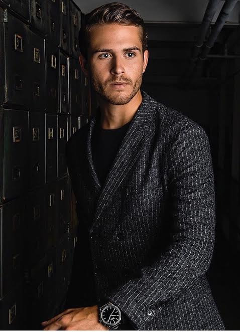 Instagram Takibi: Adam Gallagher