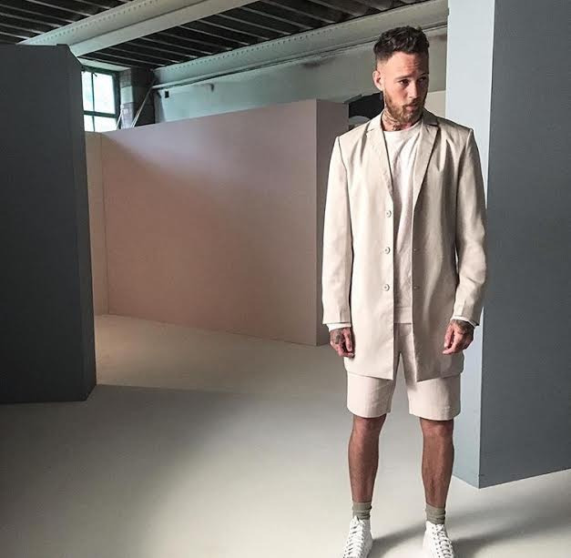 Stili Yakala: Billy Huxley