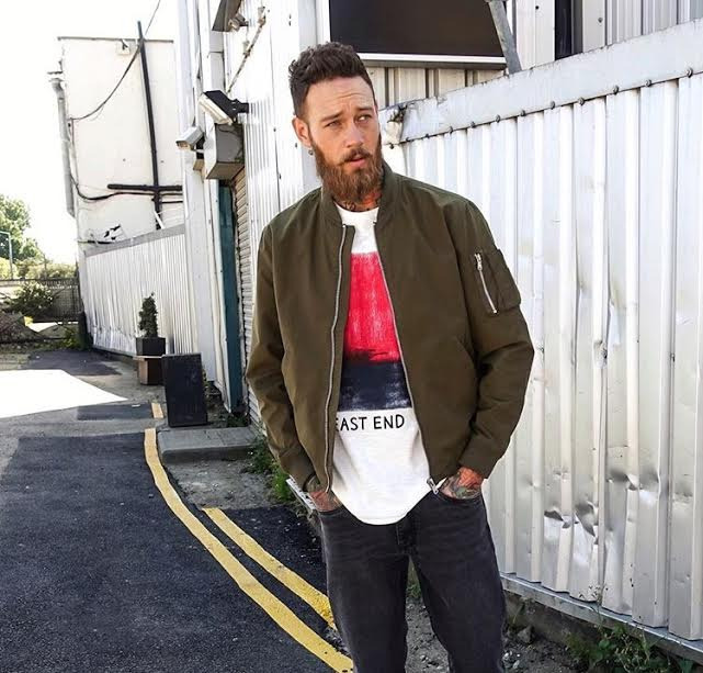 Stili Yakala: Billy Huxley