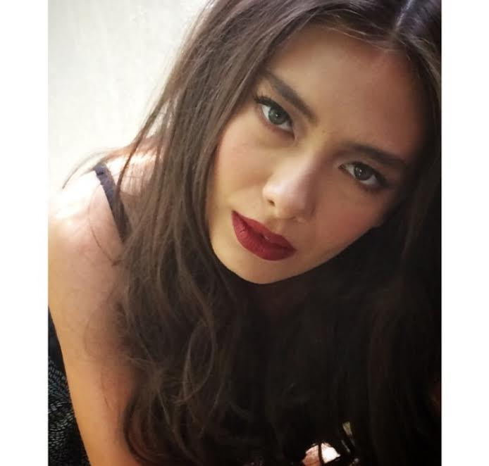 Mercek Altında: Neslihan Atagül