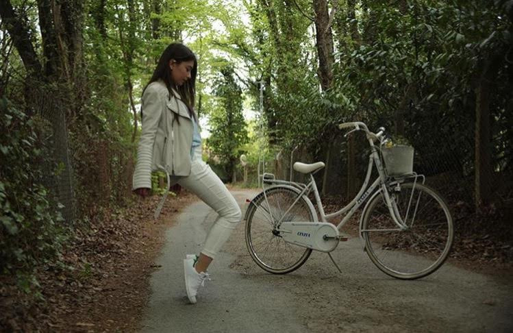 Mercek Altında: Neslihan Atagül