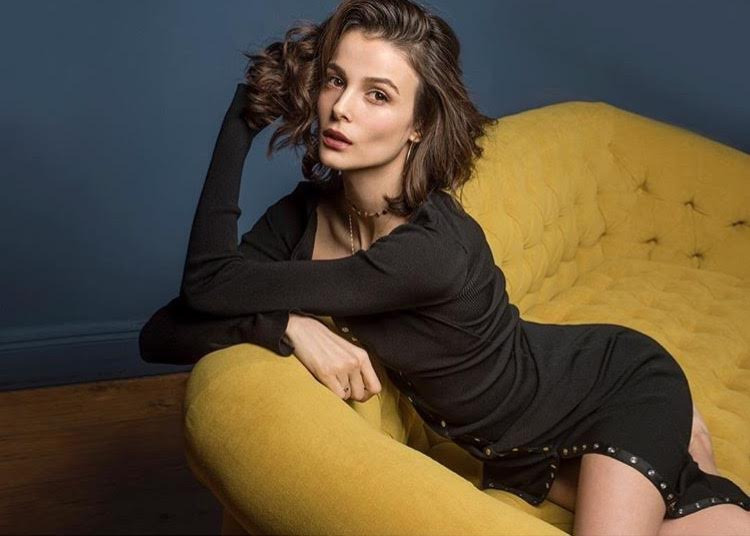 Mercek Altında: Büşra Develi