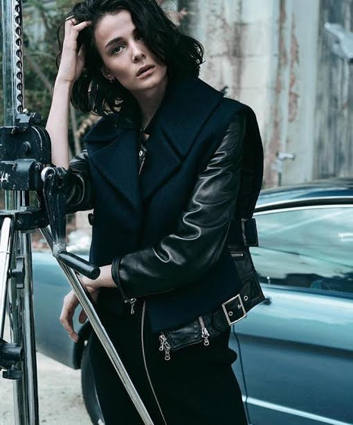 Mercek Altında: Büşra Develi