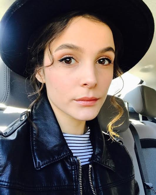 Mercek Altında: Büşra Develi