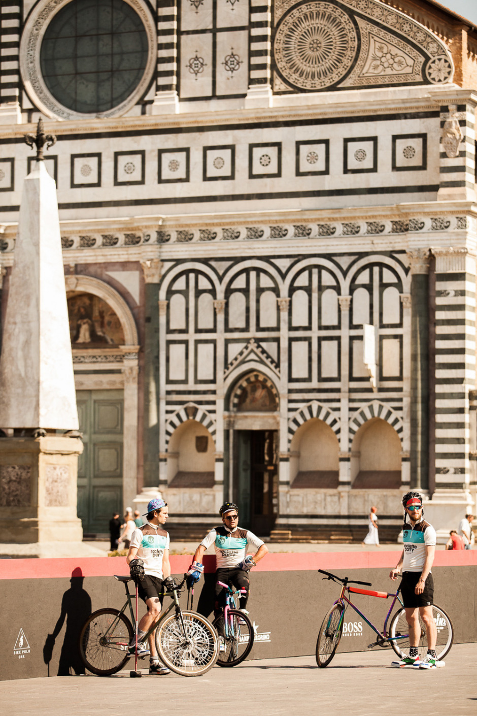 Christian Louboutin ve Aurelien Spor Ayakkabıları