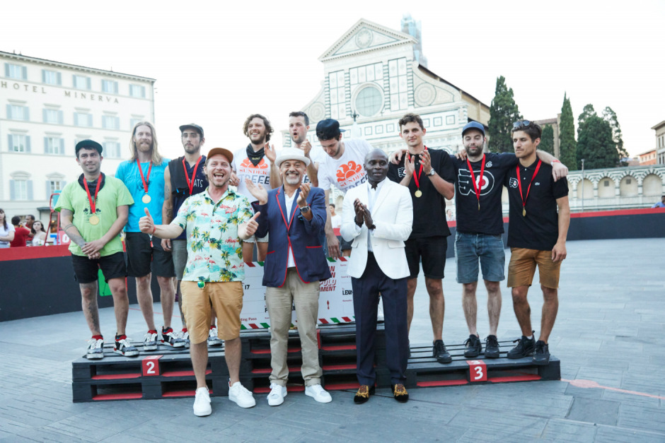 Christian Louboutin ve Aurelien Spor Ayakkabıları