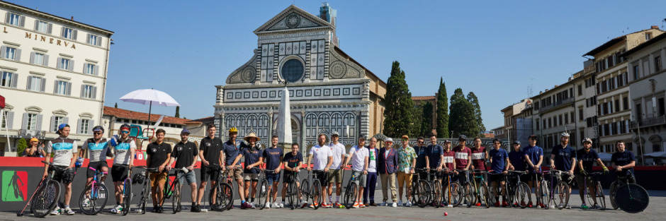 Christian Louboutin ve Aurelien Spor Ayakkabıları