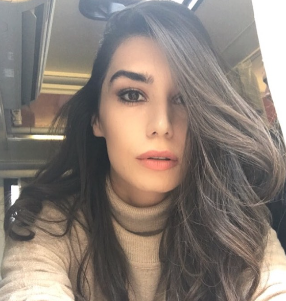 Mercek Altında: Burcu Kıratlı