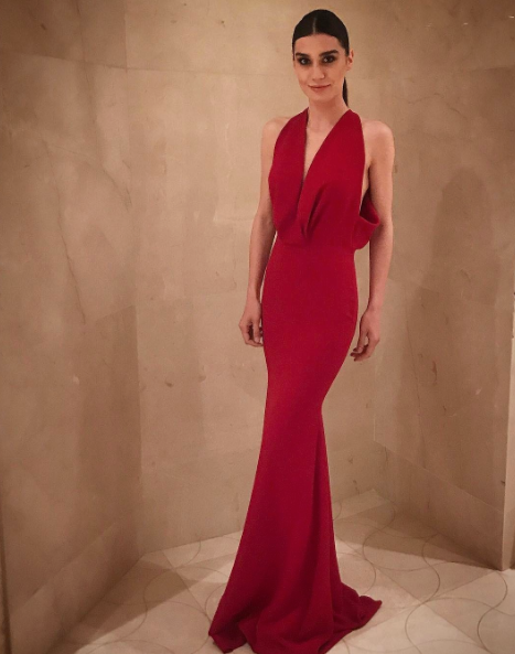 Mercek Altında: Burcu Kıratlı