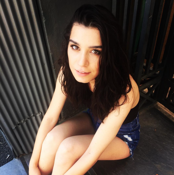 Mercek Altında: Burcu Kıratlı