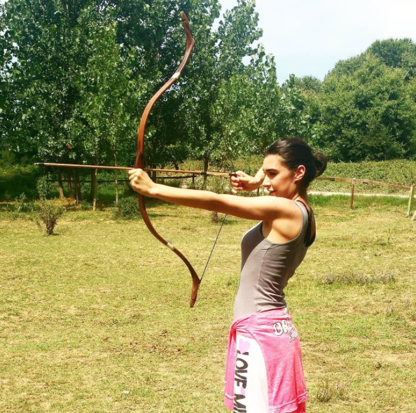 Mercek Altında: Burcu Kıratlı