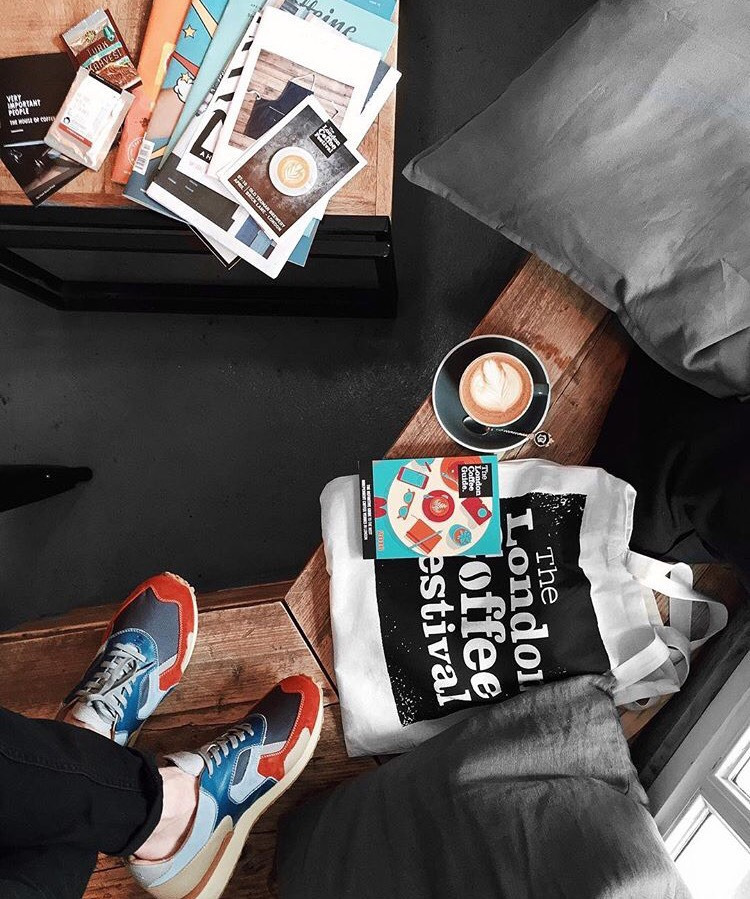 "But First Coffee" Değil "But First Take a Photo!"