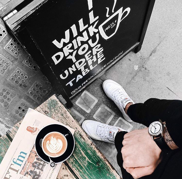 "But First Coffee" Değil "But First Take a Photo!"