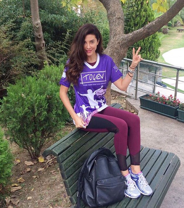 Mercek Altında: Başak Dizer