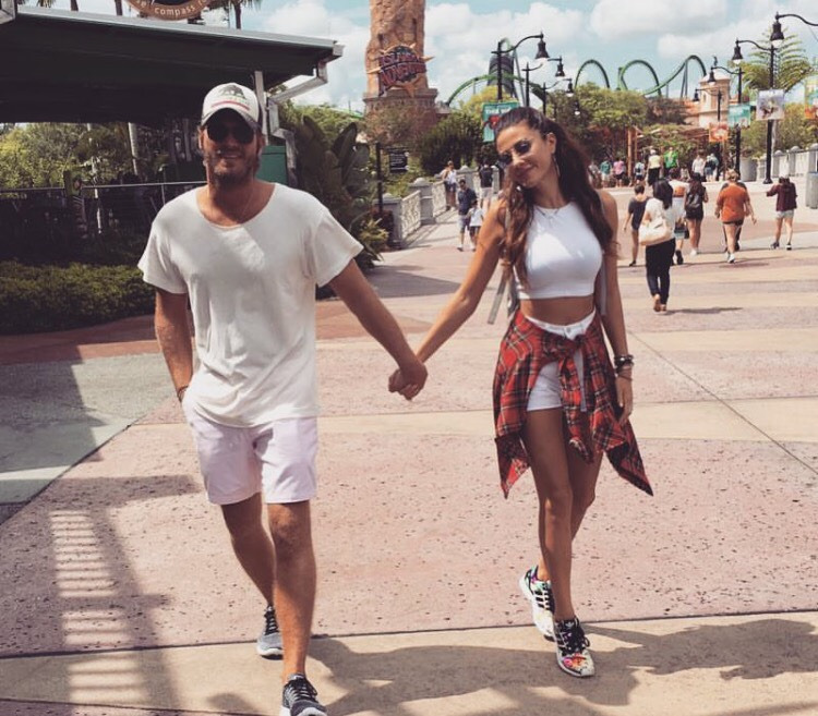 Mercek Altında: Başak Dizer