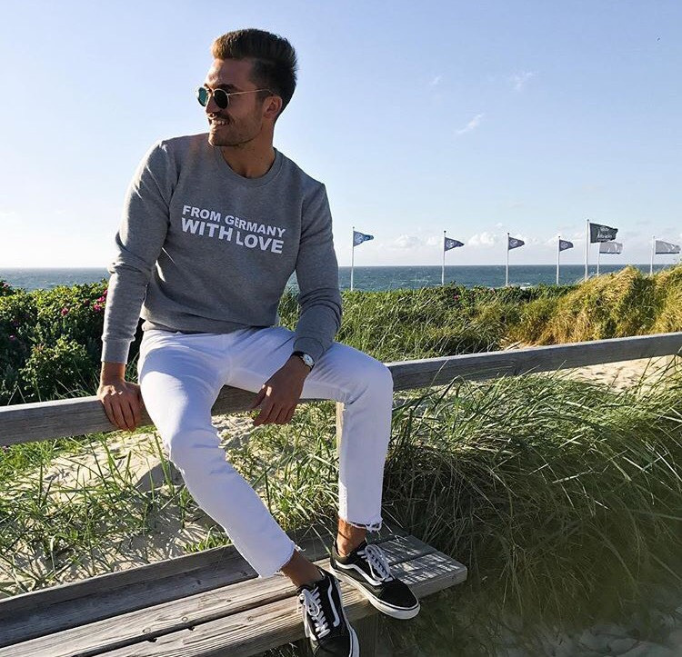 Stili Yakala: Justus Frederic Hansen