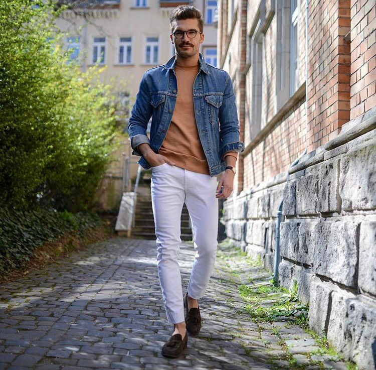 Stili Yakala: Justus Frederic Hansen