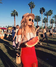 Mercek Altında: Angelica Blick