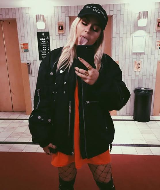 Mercek Altında: Angelica Blick