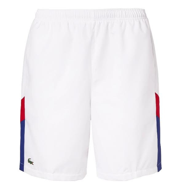 Bazı Adamlar Beyaz Giyer