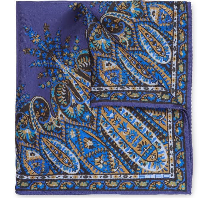 İkonik Detay: Fular