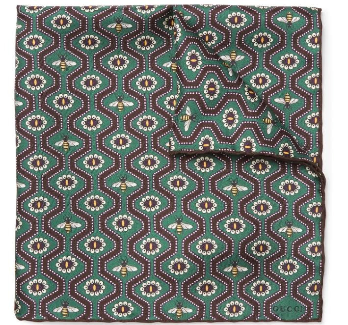 İkonik Detay: Fular